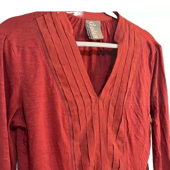 Anthropologie Dolan Pleated V-Neck Salmon Color Long Sleeve Blouse Size Small - Picture 2 of 8